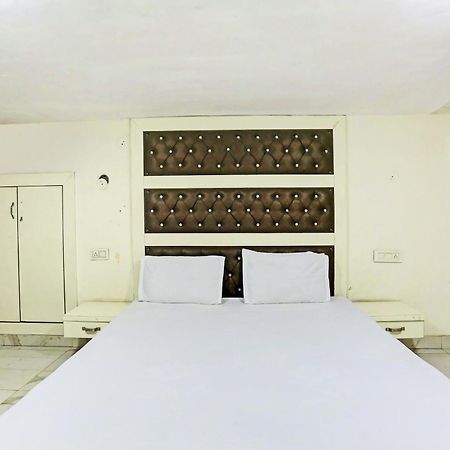 Hotel O Saffron Night Stay Amritsar Bagian luar foto
