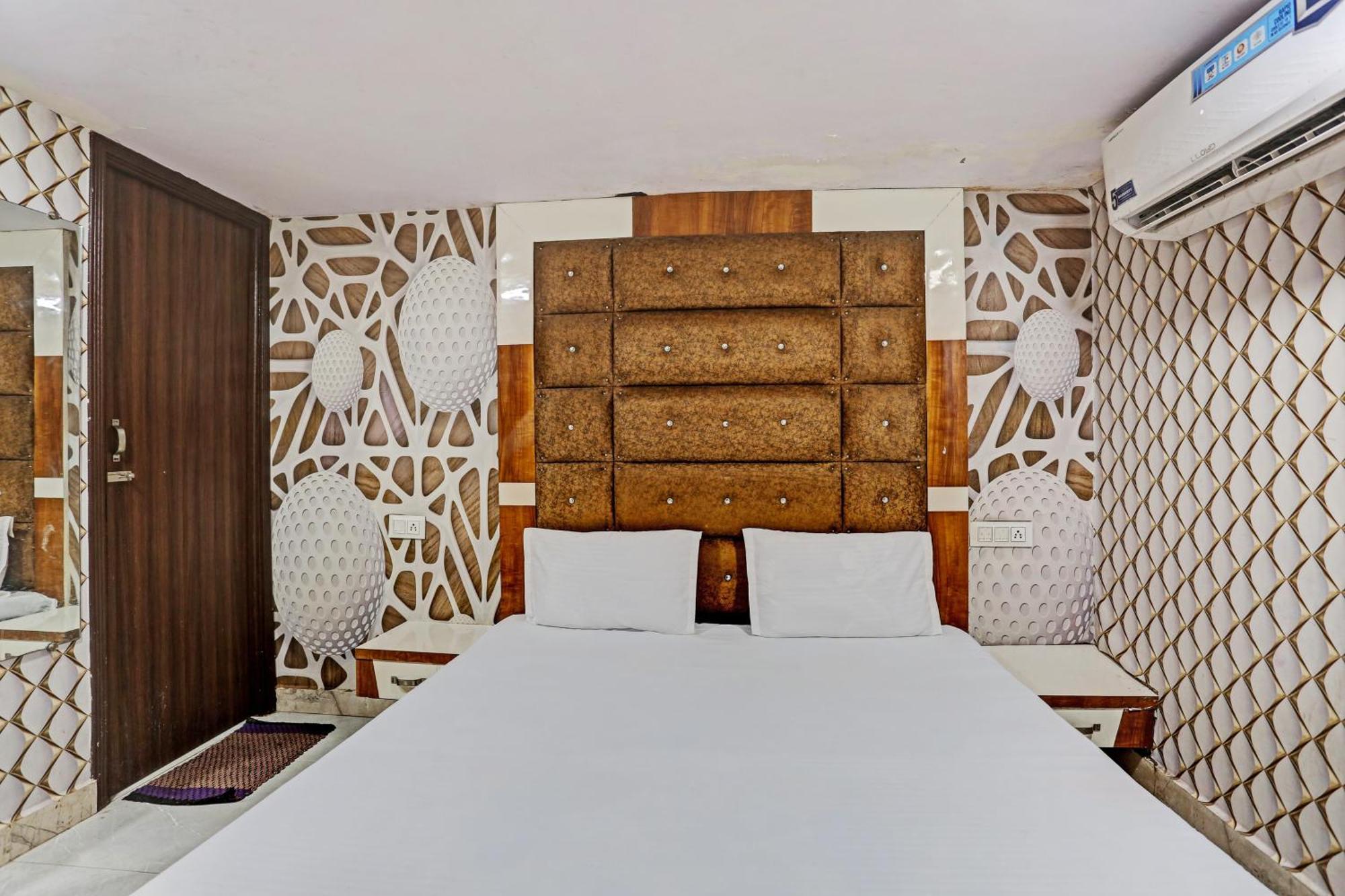 Hotel O Saffron Night Stay Amritsar Bagian luar foto