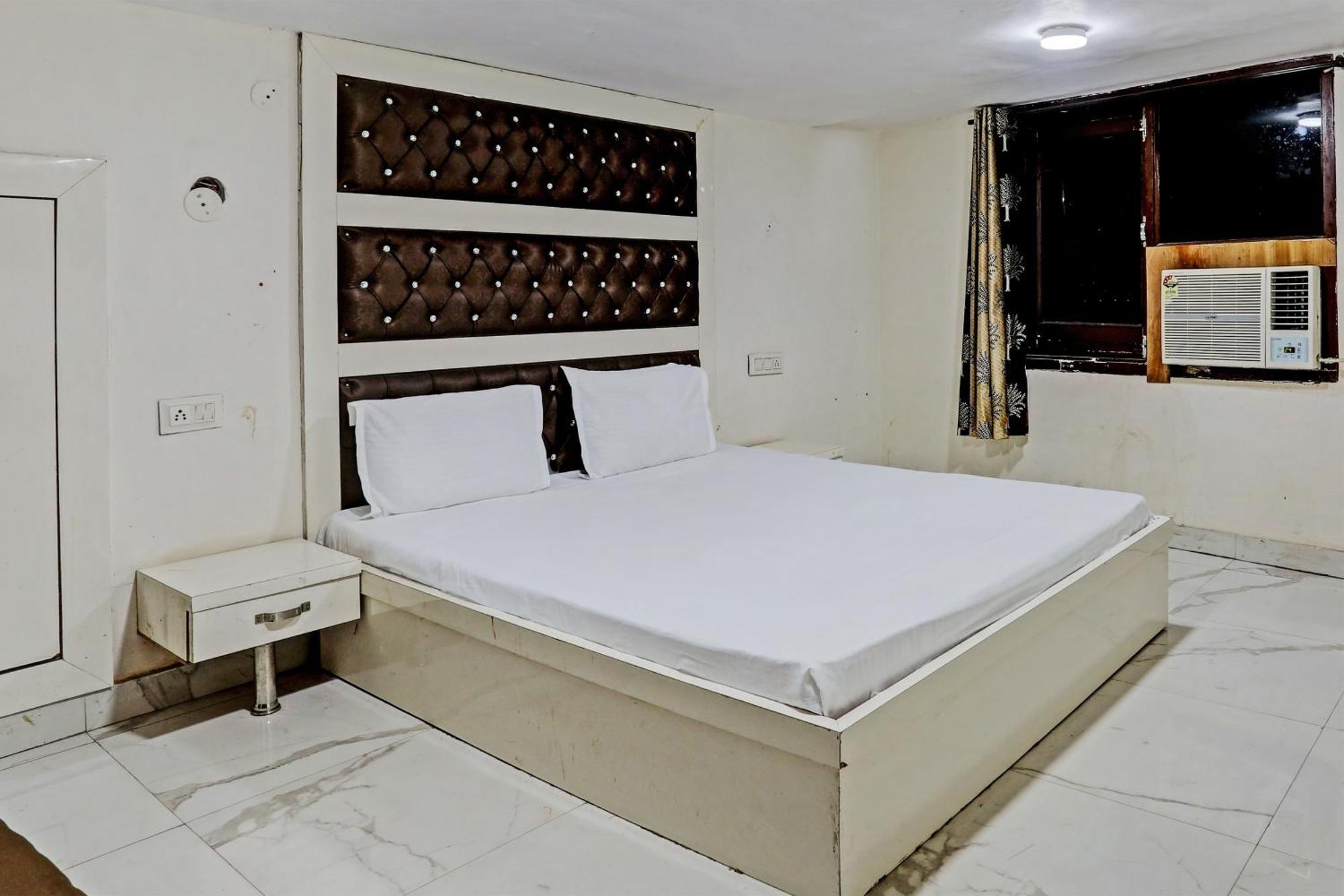 Hotel O Saffron Night Stay Amritsar Bagian luar foto