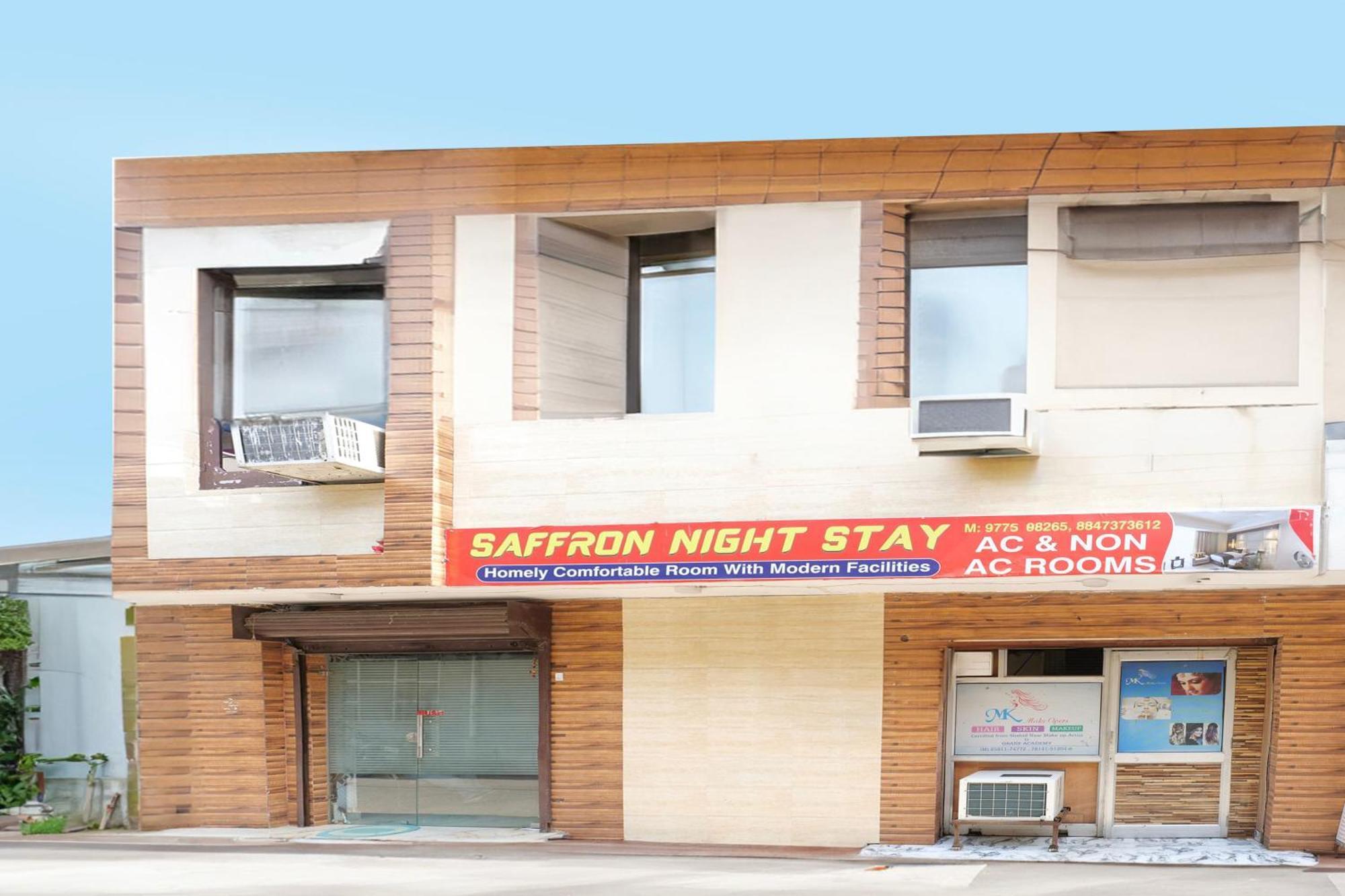 Hotel O Saffron Night Stay Amritsar Bagian luar foto