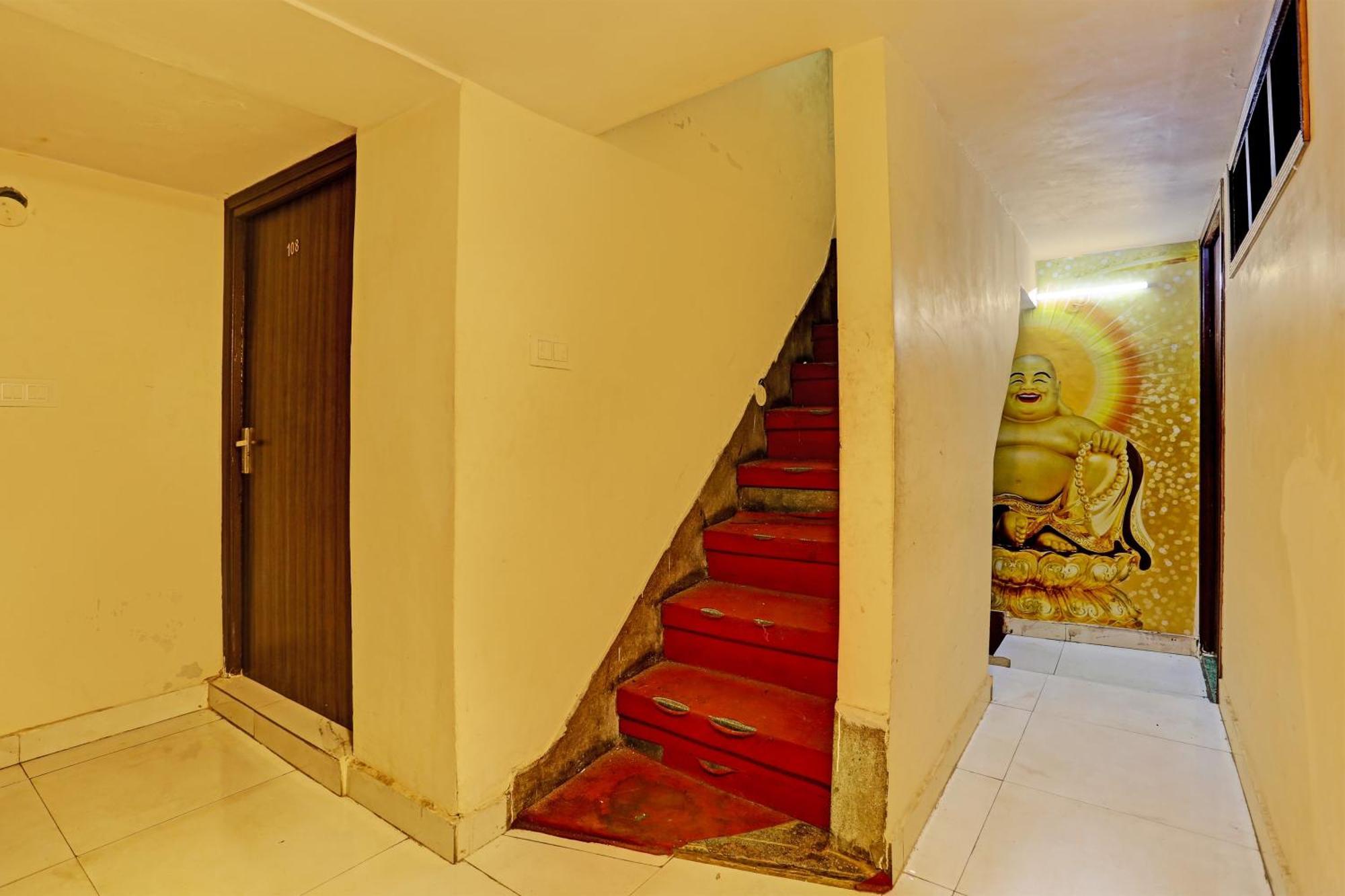 Hotel O Saffron Night Stay Amritsar Bagian luar foto