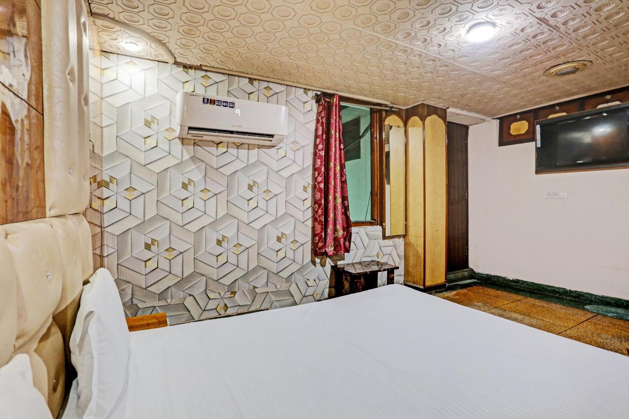 Hotel O Saffron Night Stay Amritsar Bagian luar foto