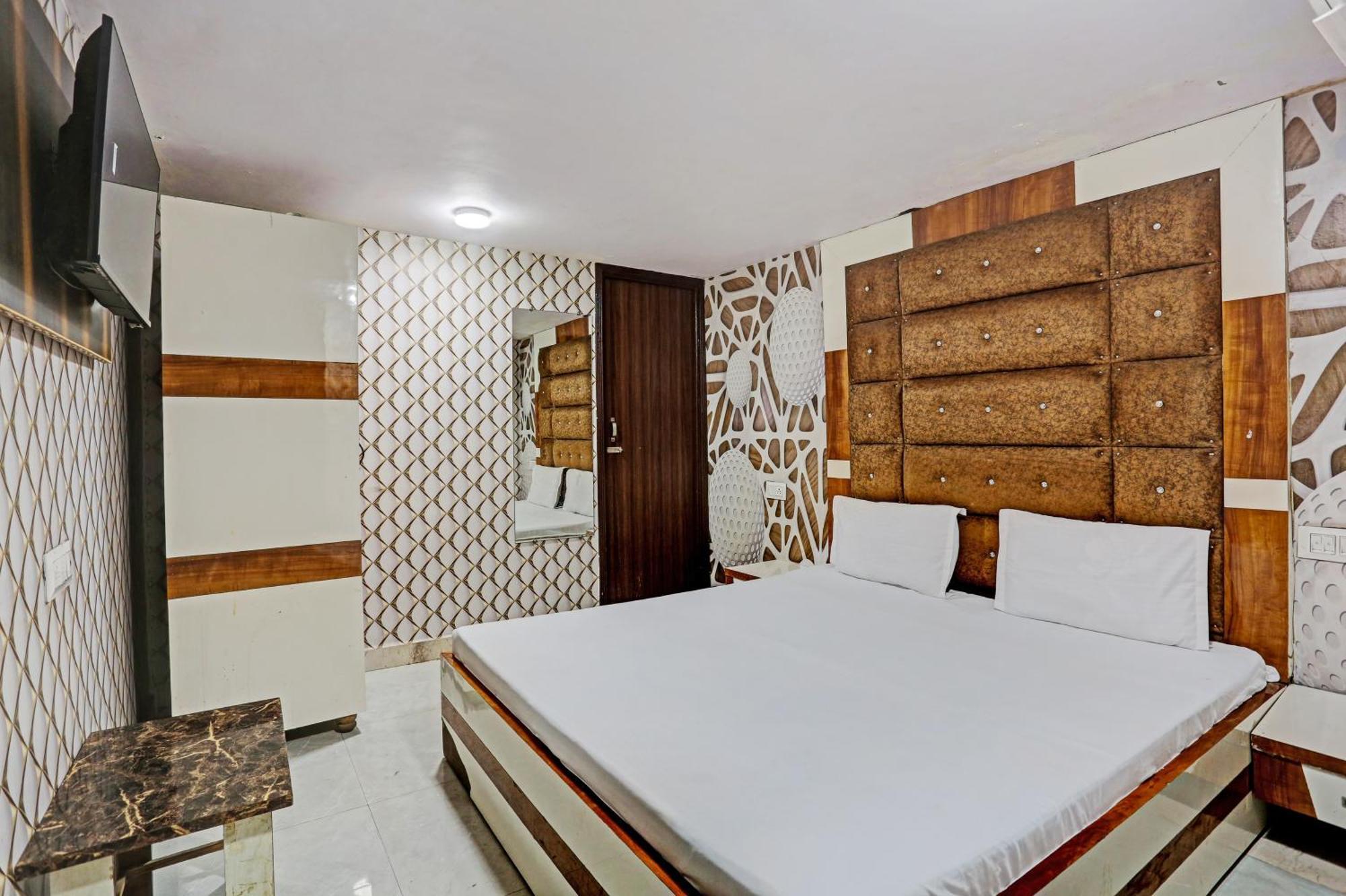 Hotel O Saffron Night Stay Amritsar Bagian luar foto