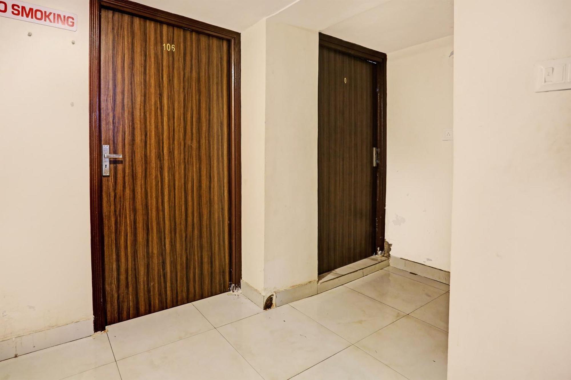 Hotel O Saffron Night Stay Amritsar Bagian luar foto
